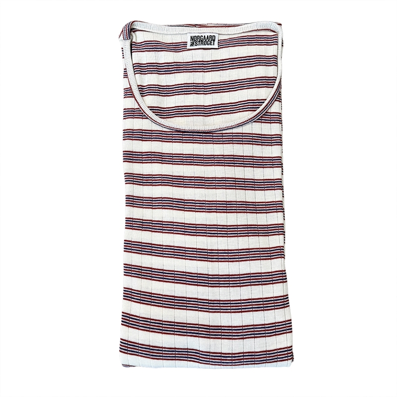 Lilla og råhvid stribet Nørgaard På Strøget 101 BW Stripe bluse hos MAAK Shop - Trico Purple model 101676