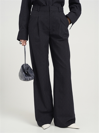 Gestuz DaciaGZ HW pants Dark navy pinstripe