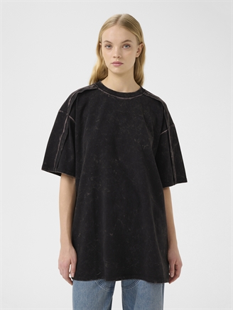 Gestuz GZneia OZ tee Black brown washed