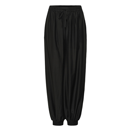 Sorte Gestuz GZsiora HW balloon pants med løs pasform, snøre i taljen og aftagelige indershorts