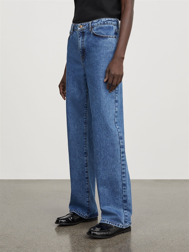 Skall Studio Maddy straight jeans Washed mid blue