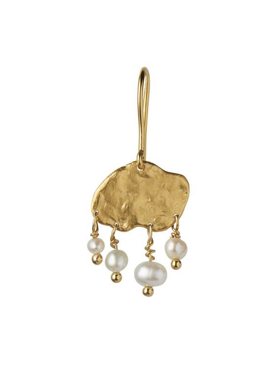 Stine A Big Gold Splash Earring Elegant Pearls
