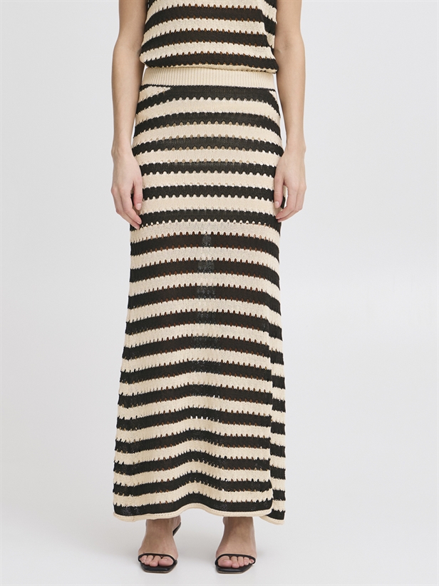 Ichi IhBirdis Skirt Black/Almond Milk Stripe