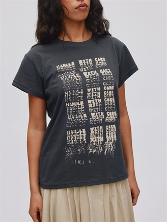 Rabens Saloner Ambla Handle With Care T-Shirt Faded Black