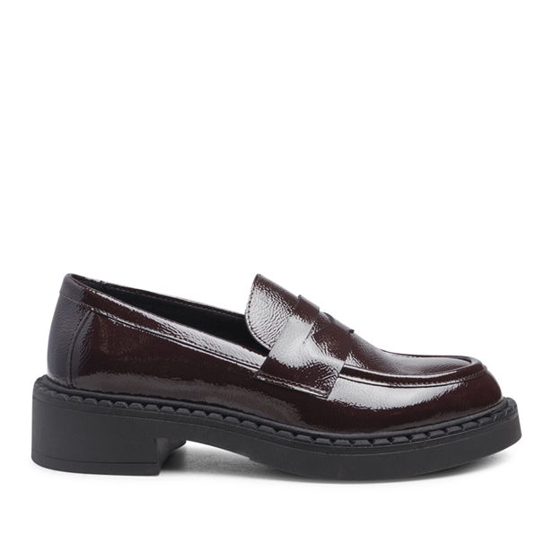 Pavement Nayeli Patent Loafers Bordeaux polido