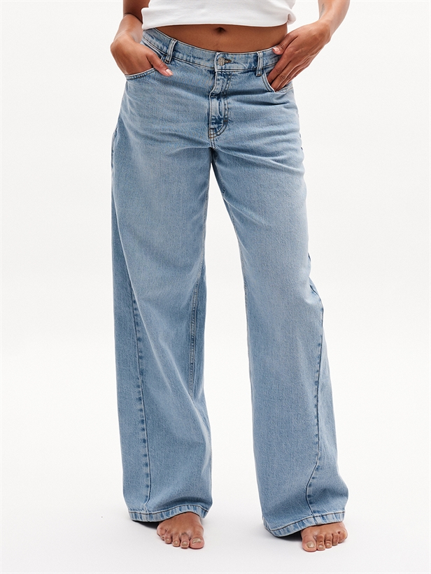 Baum und Pferdgarten NO 03 Jeans Washed Light Blue Denim