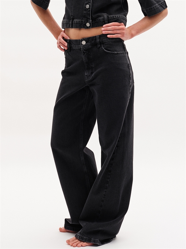 Baum und Pferdgarten NO 03 Jeans Black Washed Denim