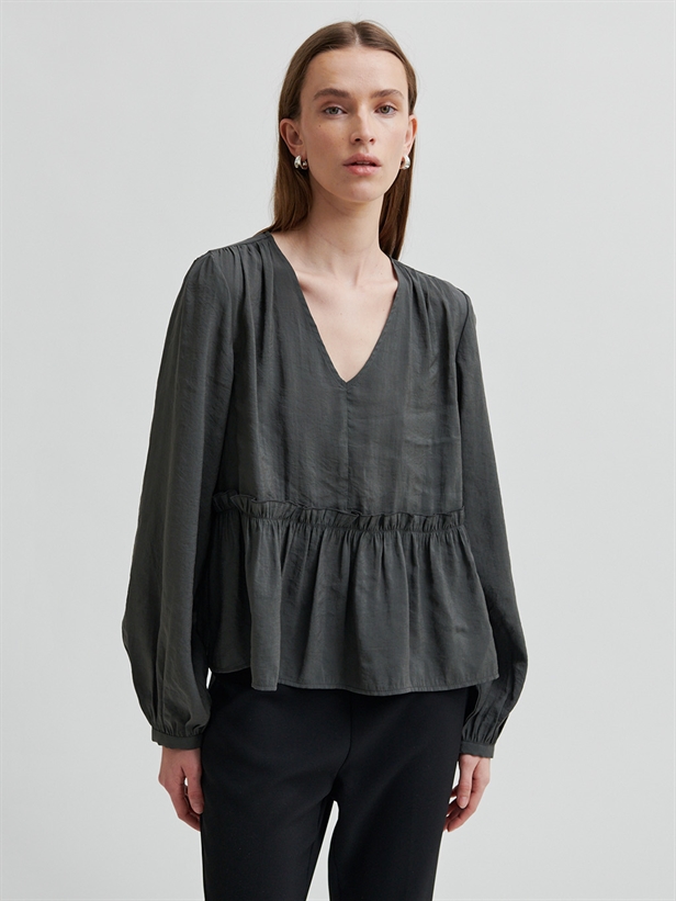 Second Female Carline Blouse Beluga