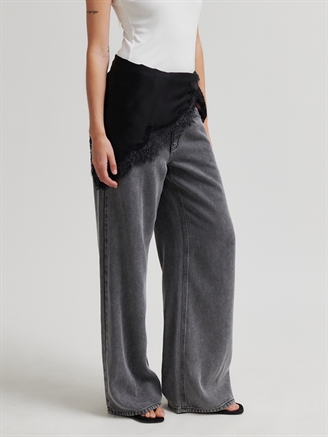 Second Female Lacia Scarf Black