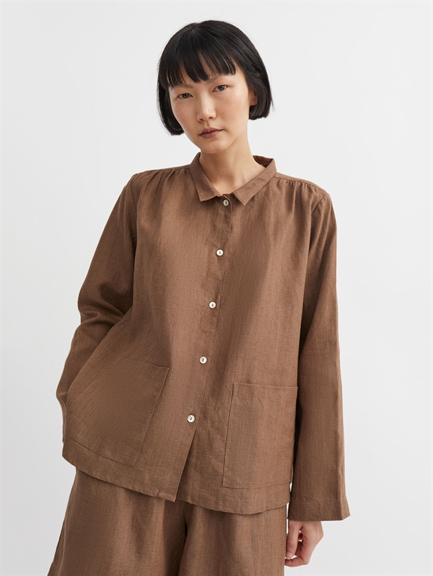 Skall Studio Nettle shirt Cedar brown