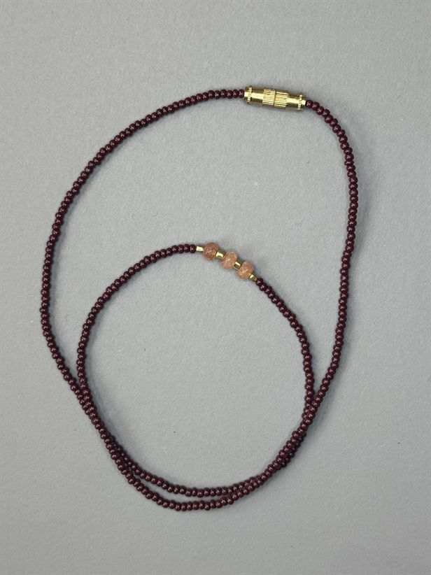 Annavii NURI Perlekæde med sten Brown