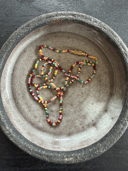 Annavii Nila Halskæde Dark Multi