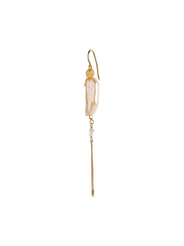 Stine A Long Baroque Pearl with Chain Earring Peach Sorbet Gold