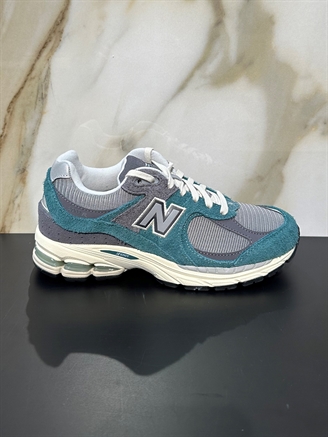 New Balance M2002REM Sneakers New Spruce/Magnet
