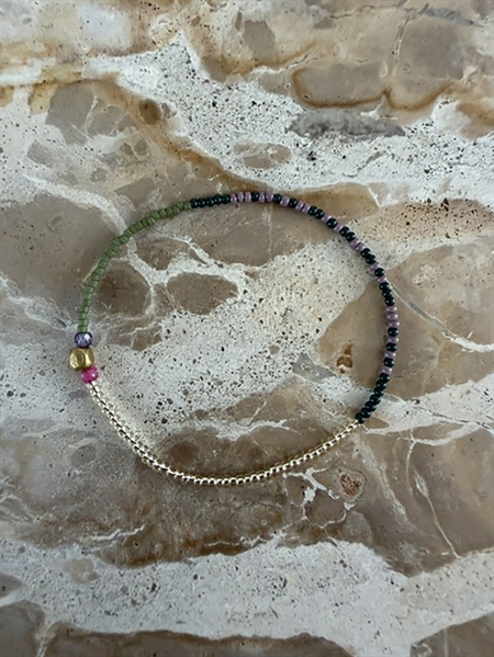 Grønt Annavii Nia Bracelet perlearmbånd hos MAAK Shop - Green model 10314-10