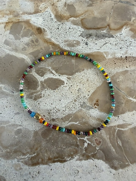 Flerfarvet Annavii Nila Bracelet perlearmbånd hos MAAK Shop - Multi farvespil
