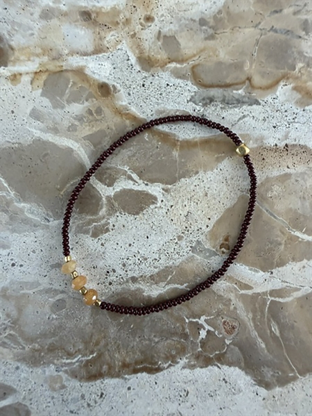 Mørkerødt Annavii Nuri Bracelet perlearmbånd hos MAAK Shop - Maroon Farve 1018
