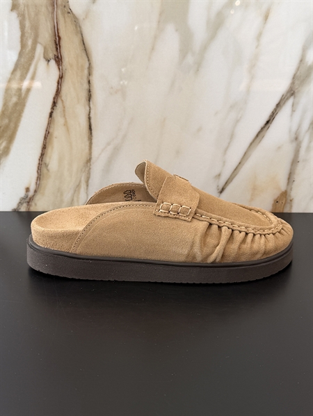Pavement PAEja Loafers Taupe Suede