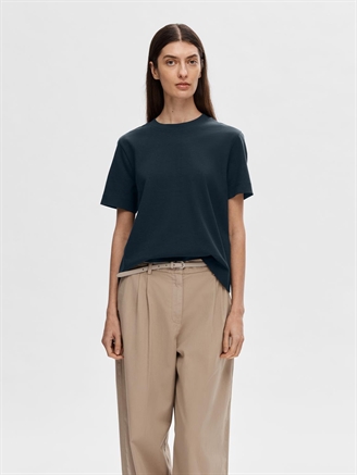 Selected Femme SlfEssential SS Boxy Tee Dark Sapphie