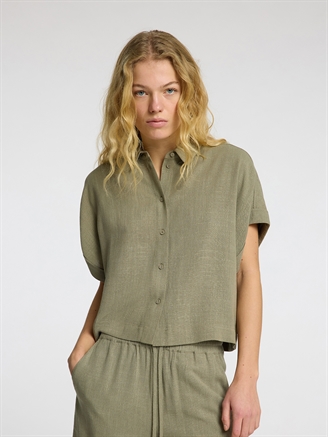 Selected Femme SlfViva SS Cropped Sun Shirt Vetiver