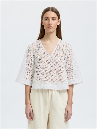Selected Femme SlfLaerke 3/4 Cropped Broderi Ang Top Bright White
