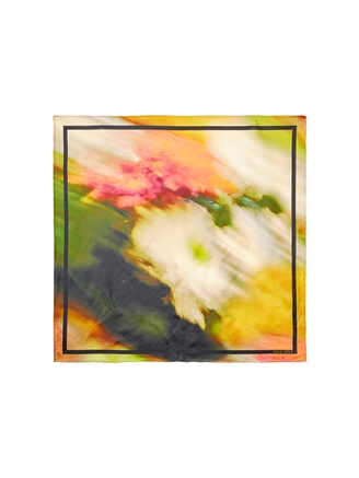 Stine Goya Yumma Scarf Flowers In Fast Motion