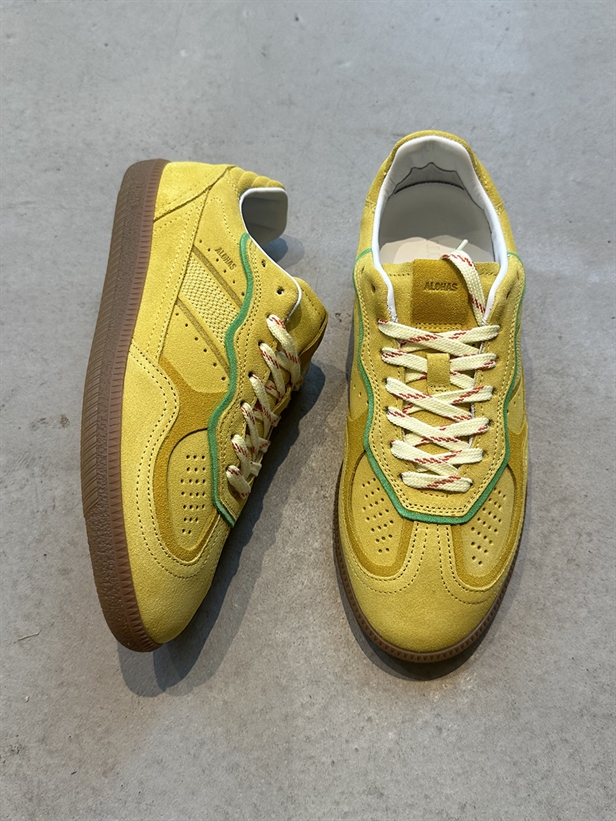 Alohas Tb.490 Rife Pale Yellow Leather Sneakers