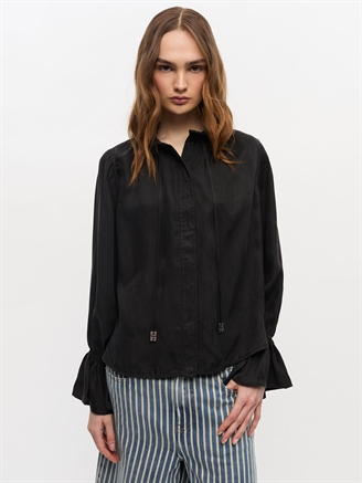 Ganni W0856 Fluid Cupro Tie String Shirt Black