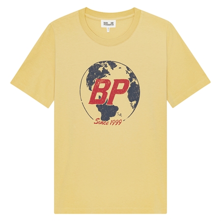Baum und Pferdgarten Jawo SS T-Shirt Raffia Yellow Globe gul kortærmet T-shirt i økologisk bomuld med stort kunstnerisk globus-p