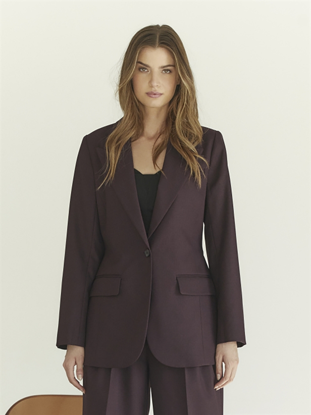 Co\'Couture AlmiraCC Fitted Blazer Plum