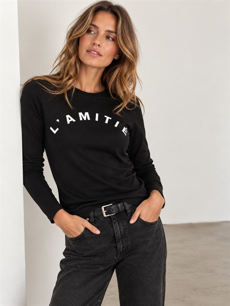 Haute L'Amitié Clean LS logo Tee Black