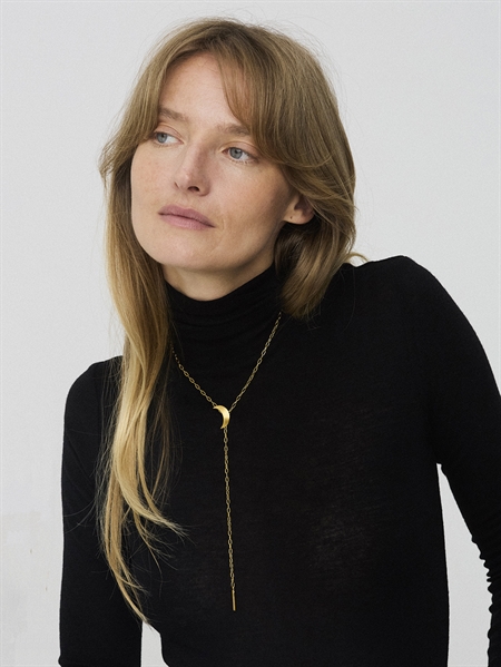 Jane Kønig Half Moon Tie Necklace Guld