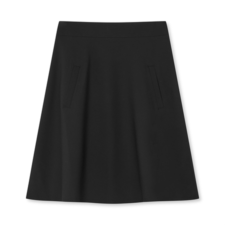 Sort stretchy Sportina Stelly Skirt nederdel til kvinder fra Mads Nørgaard.
