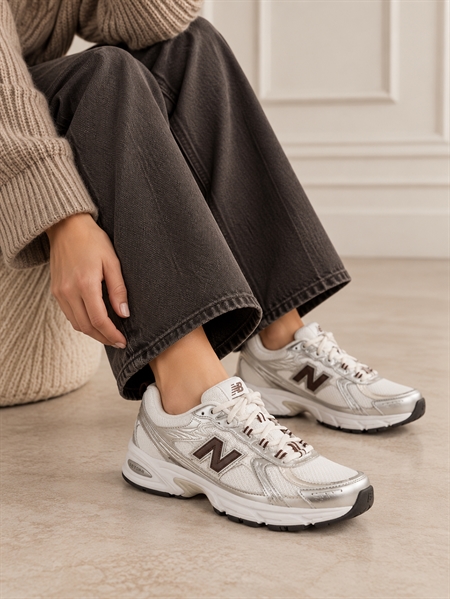 New Balance U7405LZ White/Silver Metallic