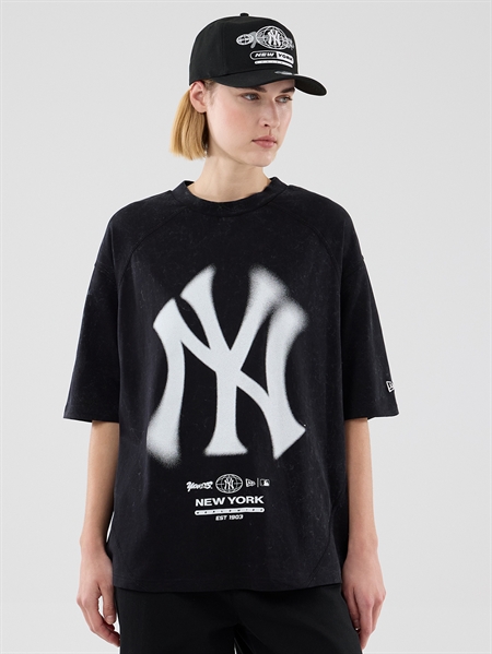 New Era MLB Boxy Graphic Tee New York Yankees Blac
